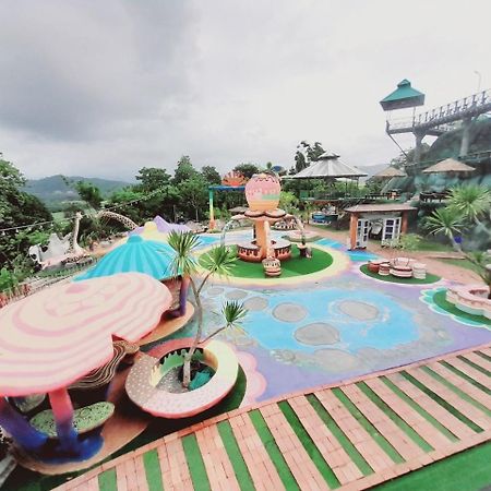 Bangmara Hill Hotel Takuapa Buitenkant foto