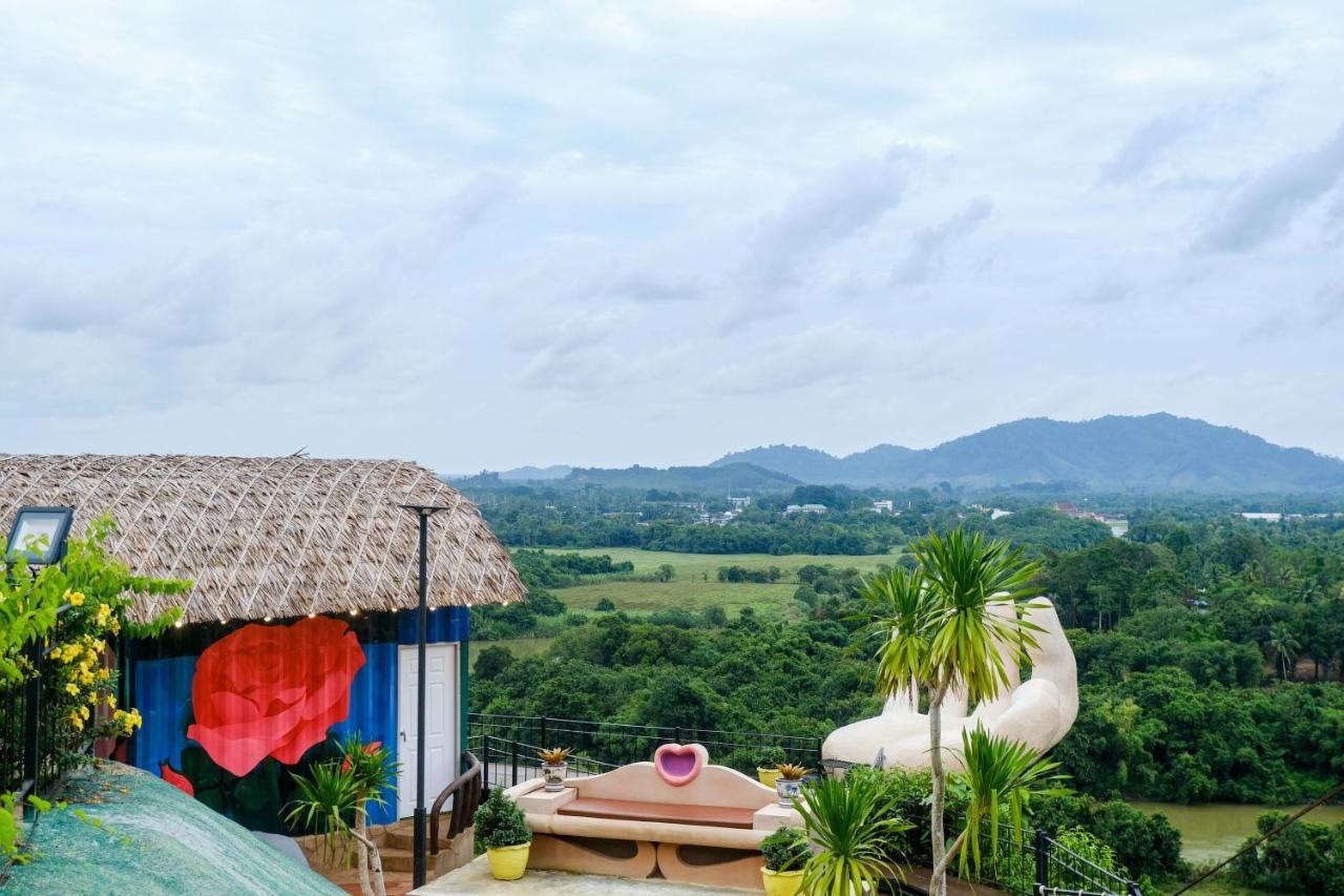 Bangmara Hill Hotel Takuapa Buitenkant foto